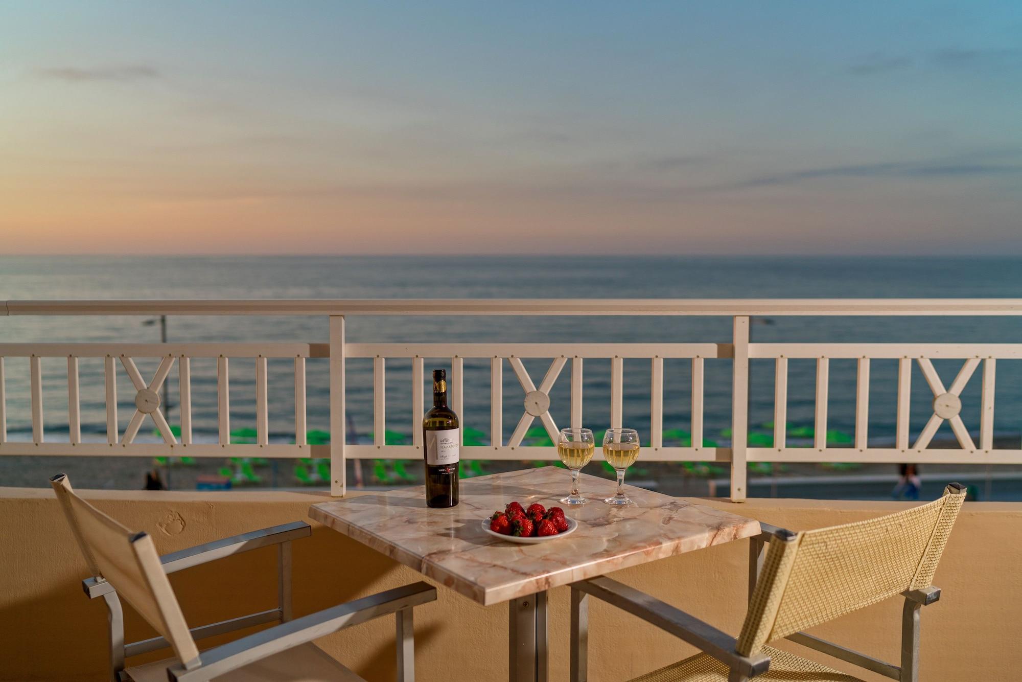 העיירה רתימנו Batis Beach Hotel מראה חיצוני תמונה