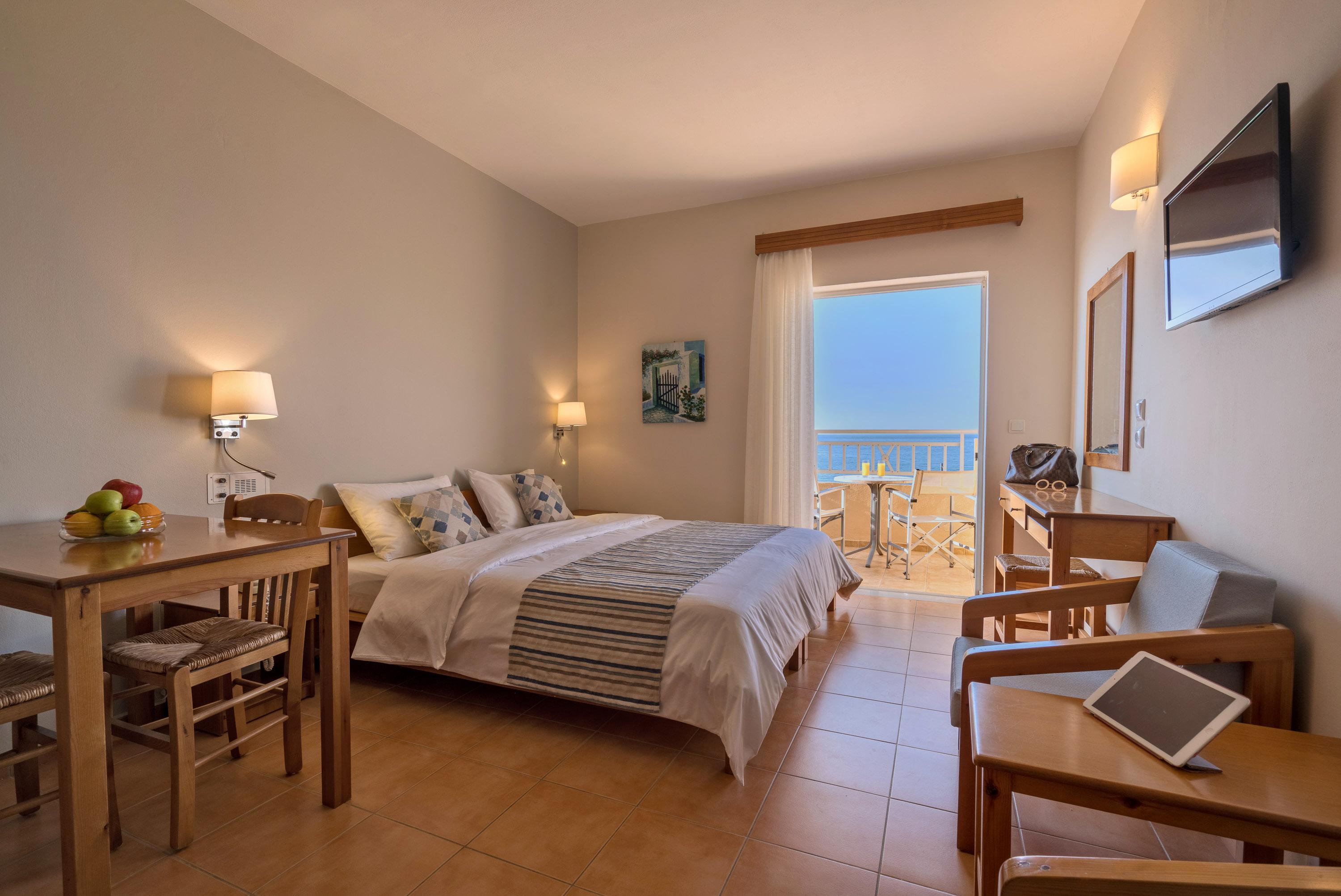 העיירה רתימנו Batis Beach Hotel מראה חיצוני תמונה
