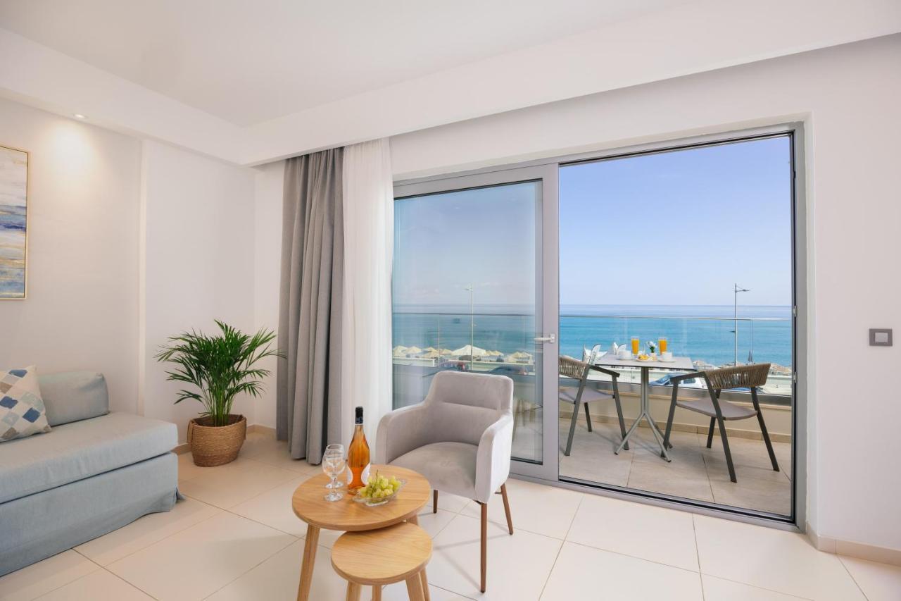 העיירה רתימנו Batis Beach Hotel מראה חיצוני תמונה