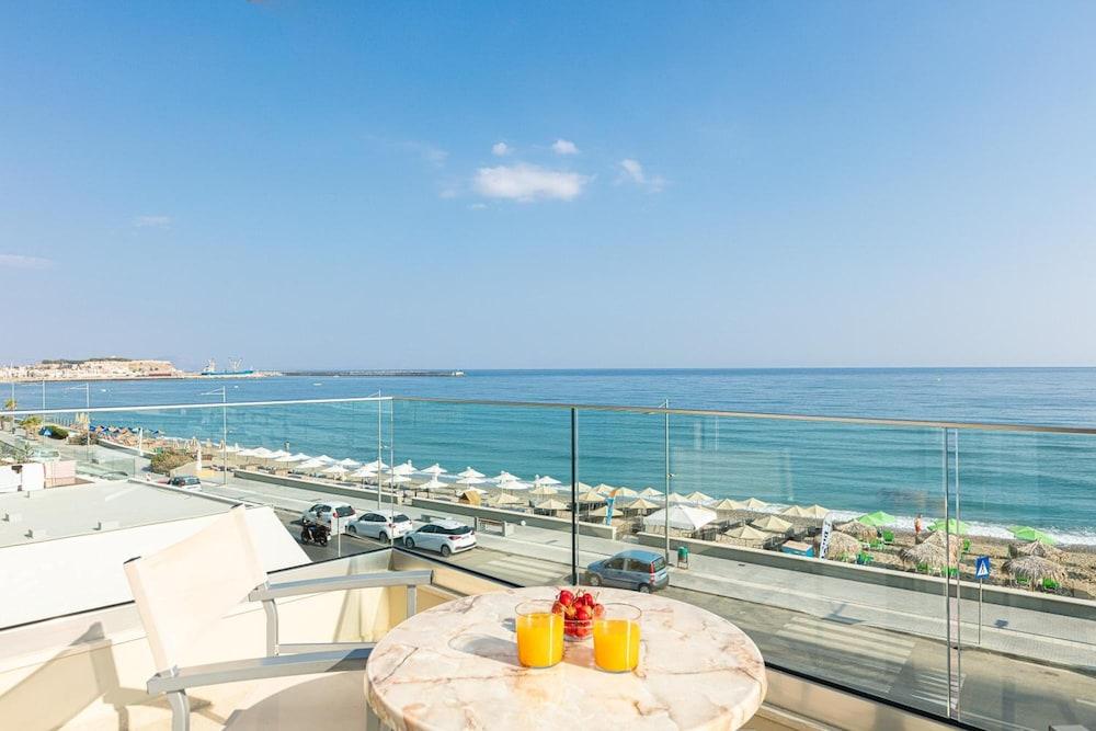 העיירה רתימנו Batis Beach Hotel מראה חיצוני תמונה