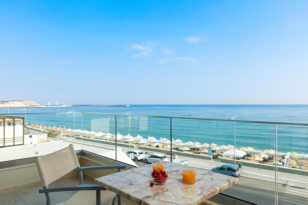 העיירה רתימנו Batis Beach Hotel מראה חיצוני תמונה