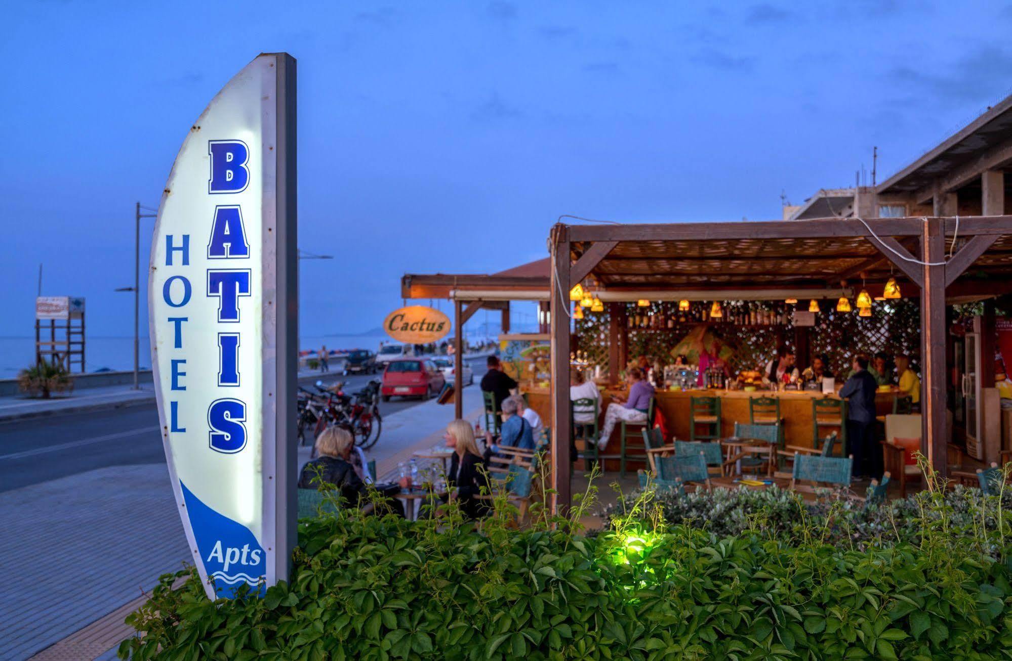 העיירה רתימנו Batis Beach Hotel מראה חיצוני תמונה
